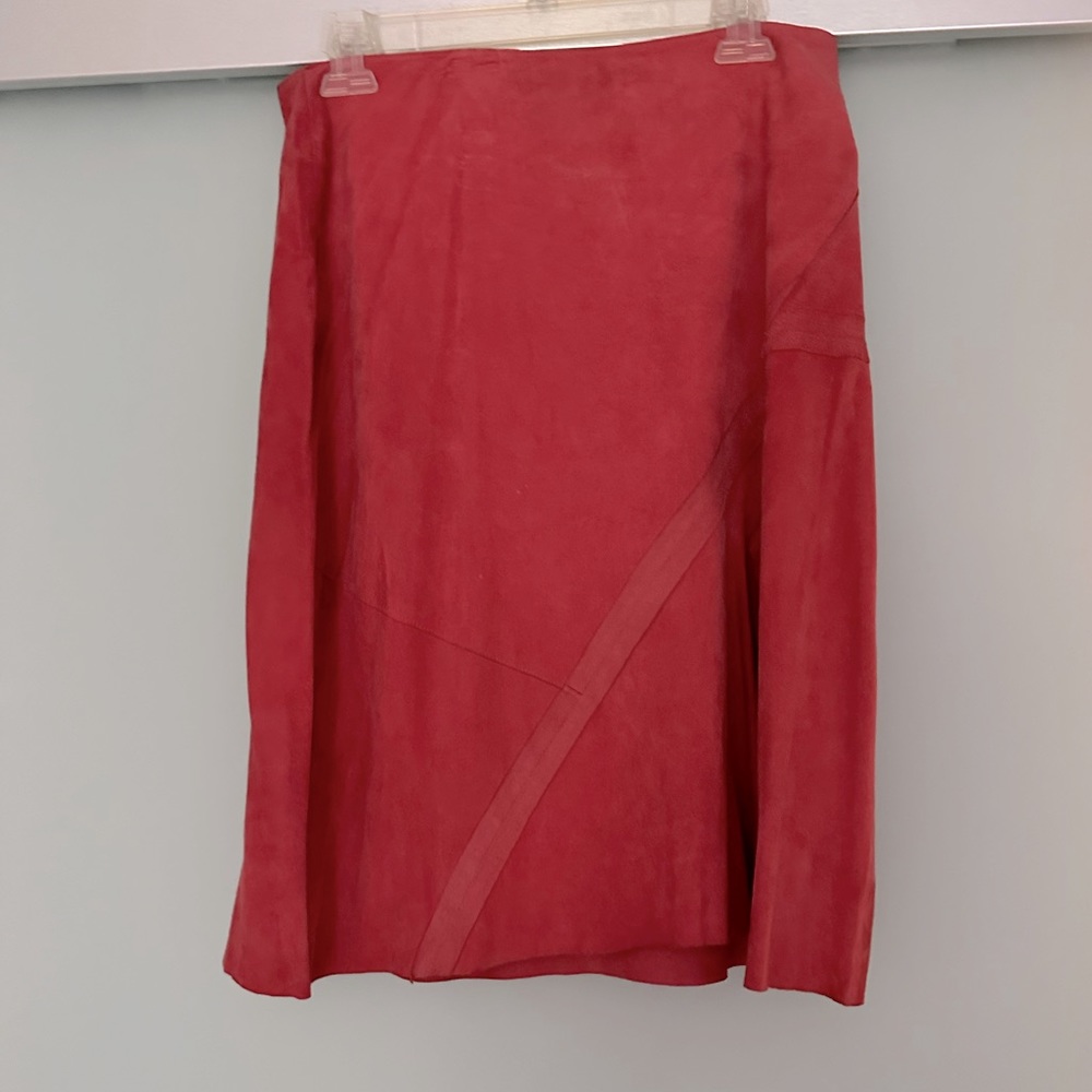 Tahari suede pink skirt